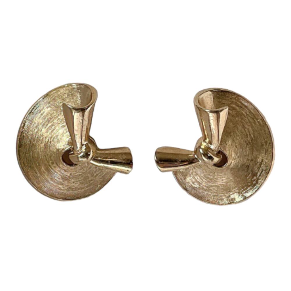 1960s Trifari Gold Plated Curved Dimensional Modernist Geometric Clip Earrings